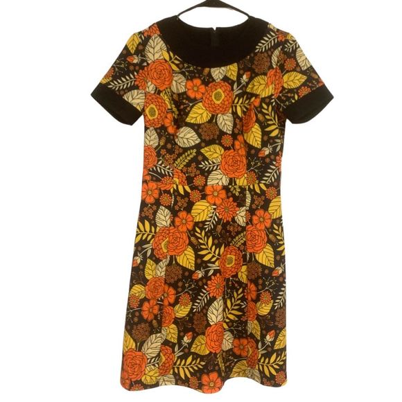 Floral Patterned Vintage Dress - Picture 1 of 7